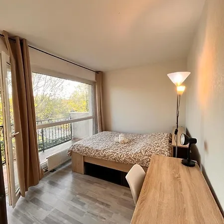Apartment Spacieux Et Moderne - Proche De Paris Courcouronnes